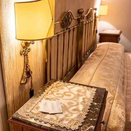 Real Borbone Bed & Breakfast 4*
