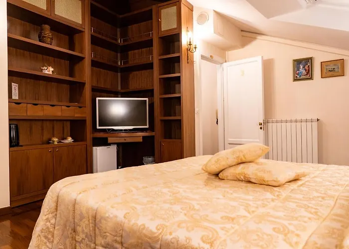 Real Borbone 4* كازيرتا